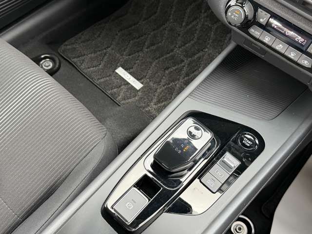 NOTE 4WD