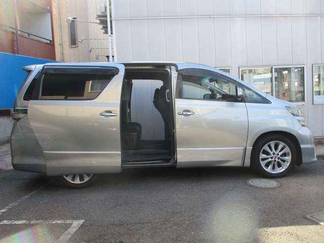 VELLFIRE