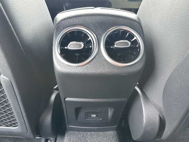 MERCEDES BENZ CLA class