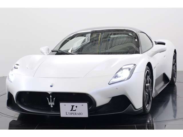 MASERATI MC20