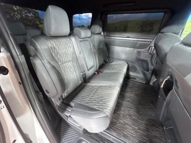 ALPHARD hybrid