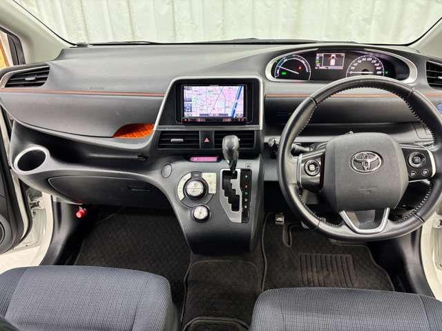 SIENTA HYBRID