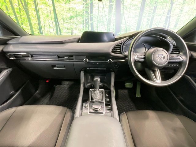 MAZDA3 FASTBACK