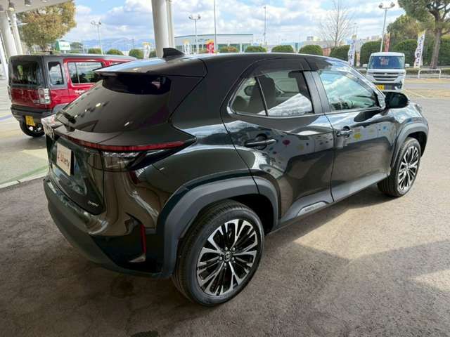 YARIS CROSS HYBRID