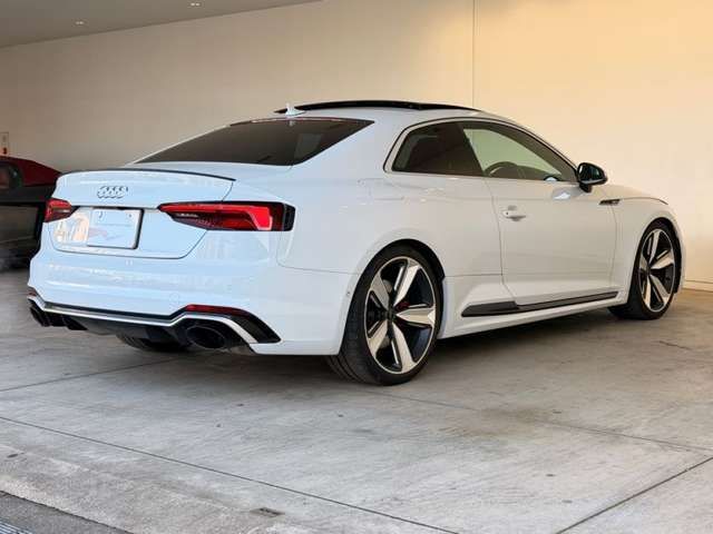 AUDI RS5