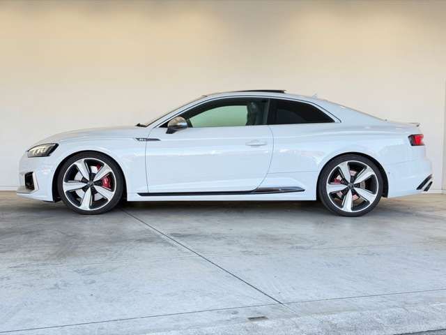 AUDI RS5