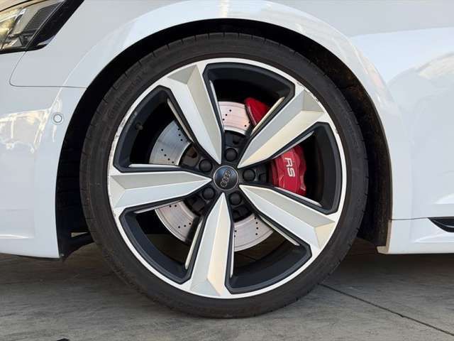 AUDI RS5