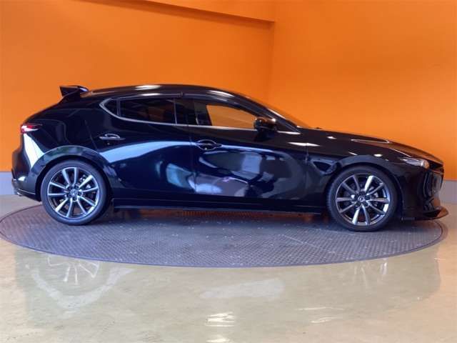MAZDA3 FASTBACK