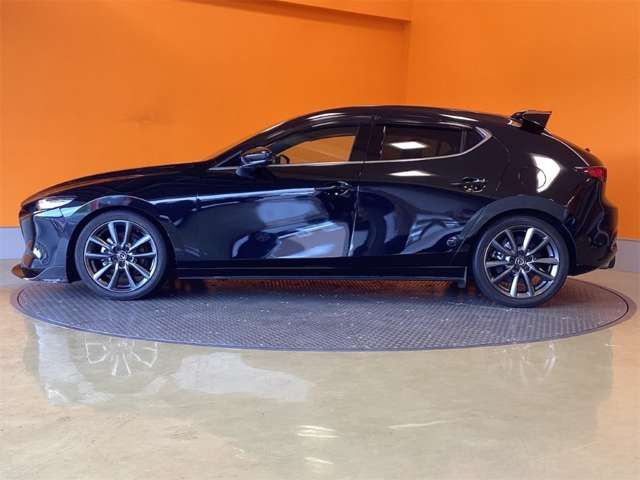 MAZDA3 FASTBACK