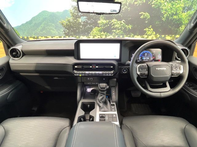 LANDCRUISER 250