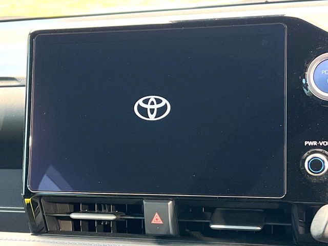VOXY HYBRID