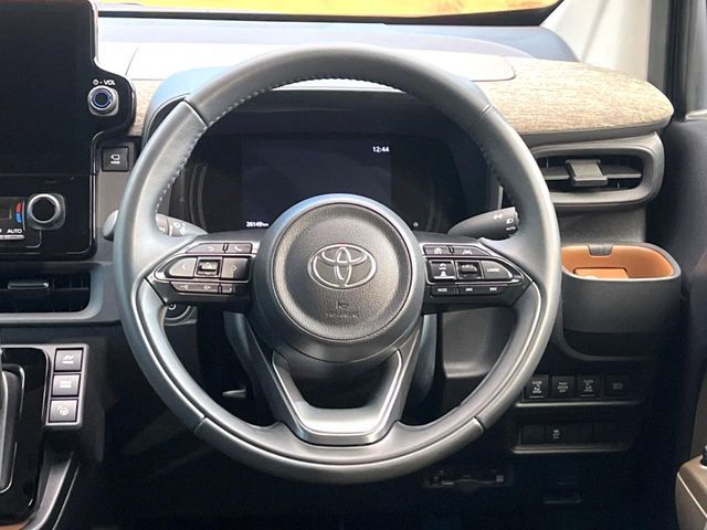 SIENTA HYBRID