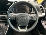 VOXY HYBRID