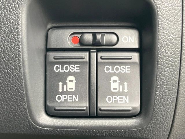 N BOX