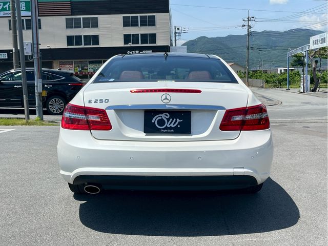 MERCEDES BENZ E class coupe