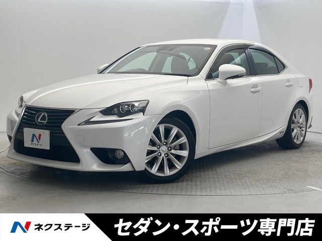 LEXUS IS300h