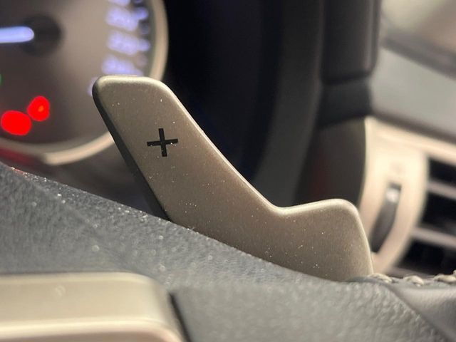 LEXUS IS300h