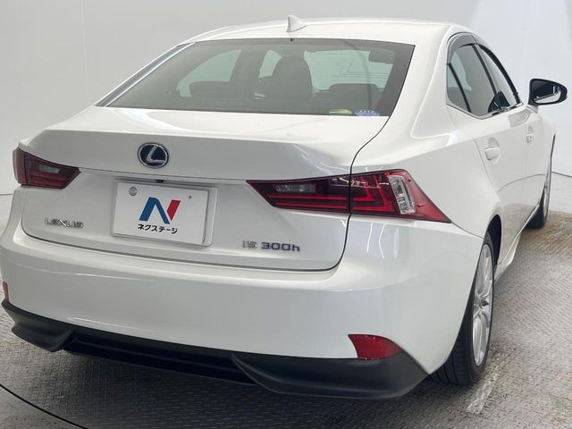LEXUS IS300h