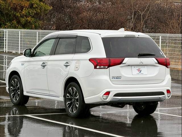 OUTLANDER PHEV