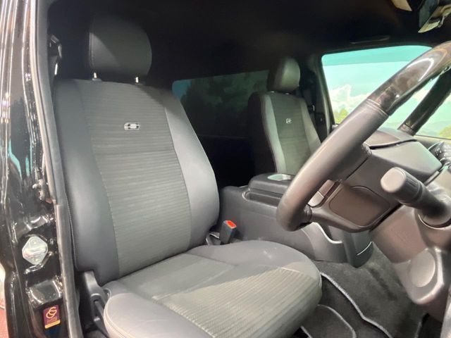 HIACE van 4WD