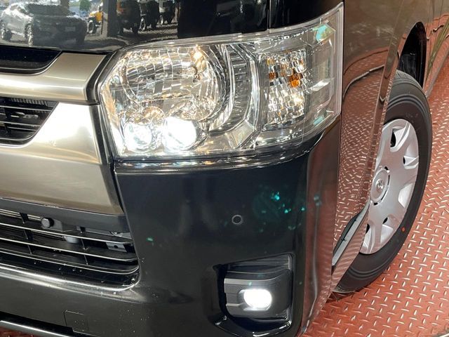 HIACE van 4WD