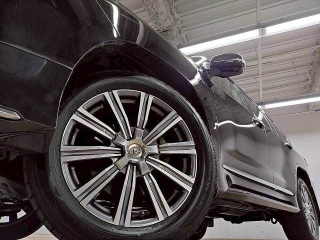 LEXUS LX570 AWD