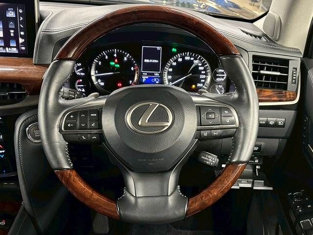 LEXUS LX570 AWD