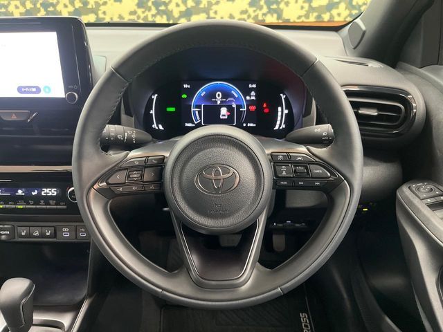 YARIS CROSS HYBRID