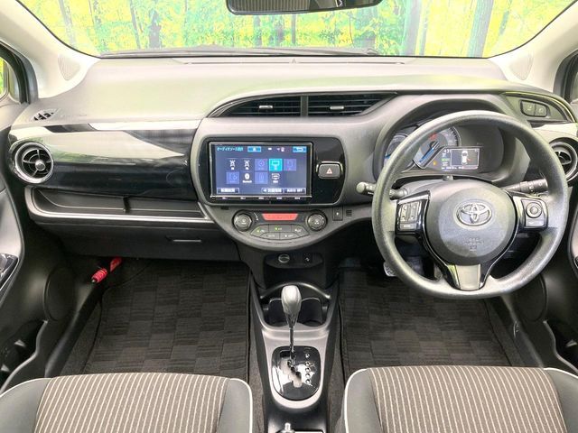 VITZ HYBRID