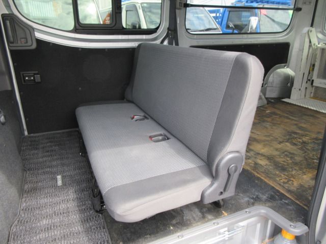 NV350 CARAVAN