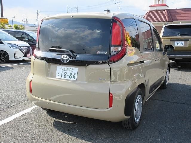 SIENTA HYBRID