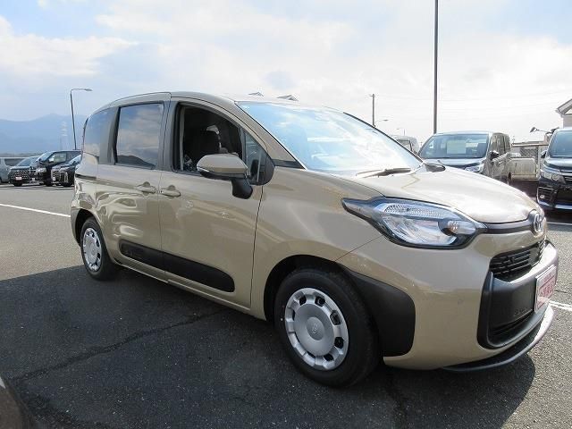 SIENTA HYBRID