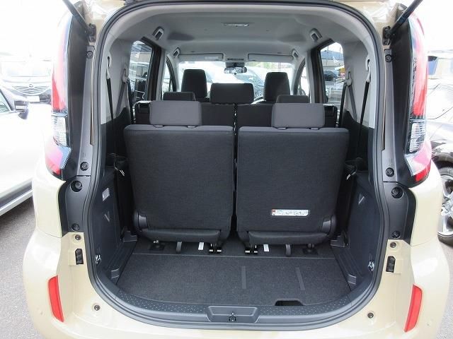 SIENTA HYBRID