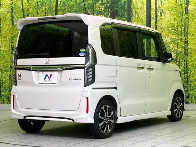 N-BOX CUSTOM