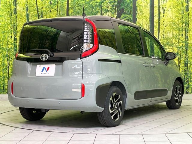 SIENTA HYBRID