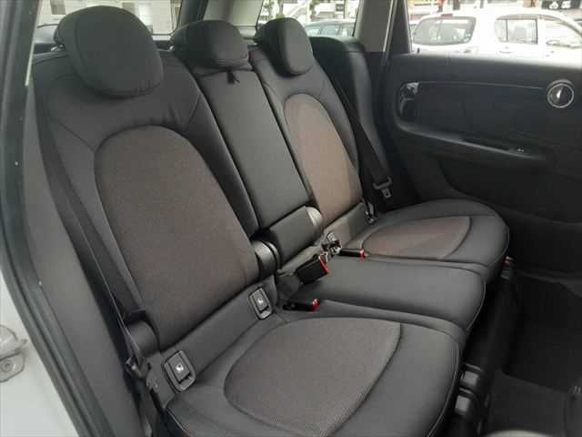 BMW MINI COOPER D CROSSOVER