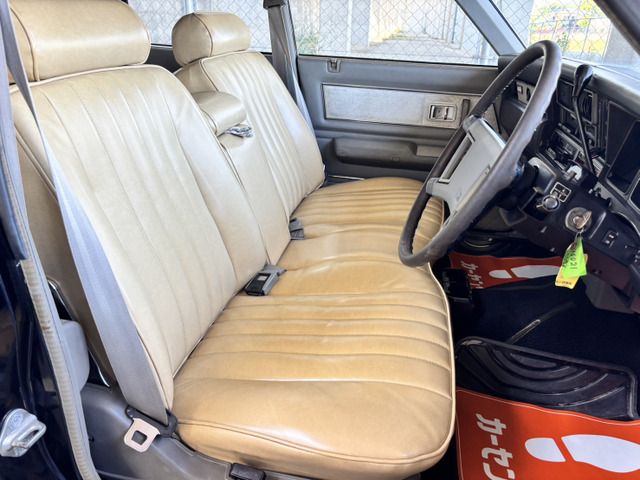 CROWN sedan