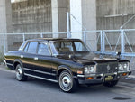 CROWN sedan