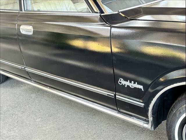 CROWN sedan