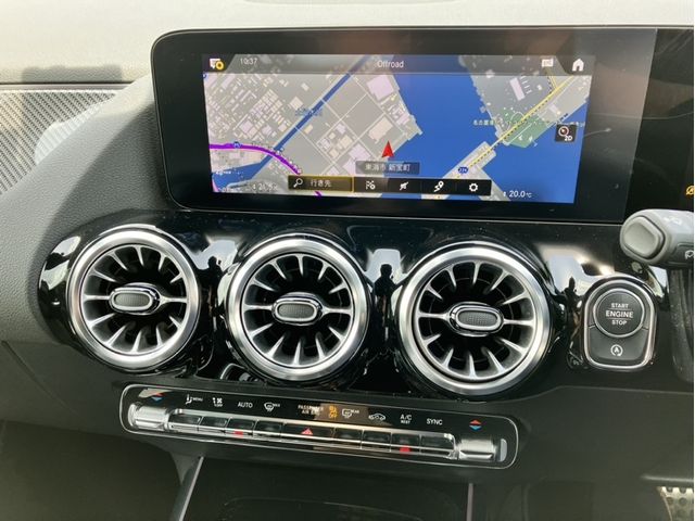 MERCEDES BENZ GLA class