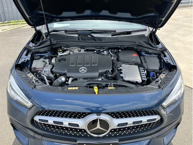 MERCEDES BENZ GLA class