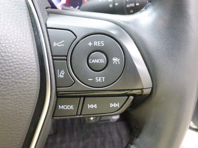 CROWN sedan hybrid