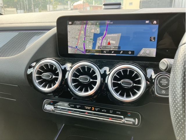 MERCEDES BENZ GLA class