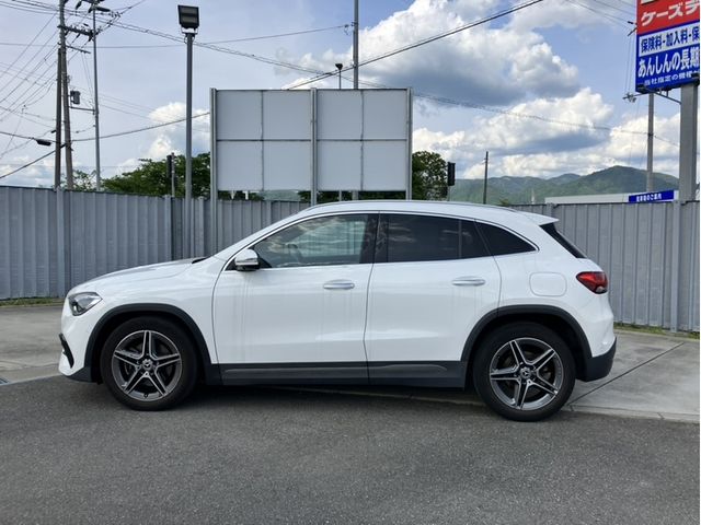 MERCEDES BENZ GLA class