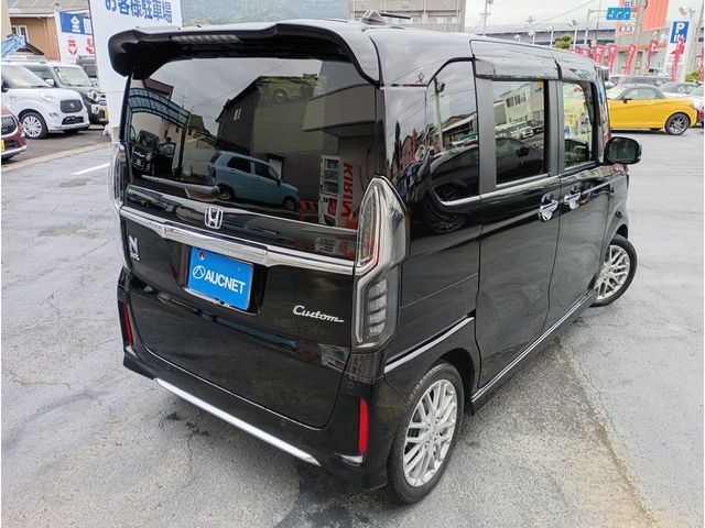 N BOX CUSTOM