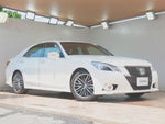 CROWN sedan