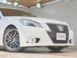 CROWN sedan