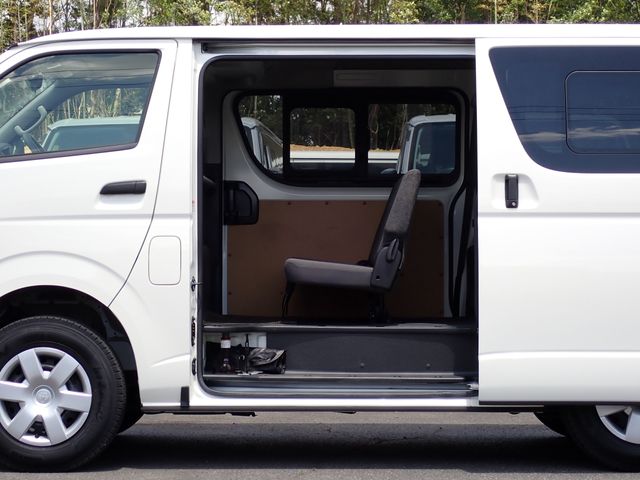 HIACE van 4WD