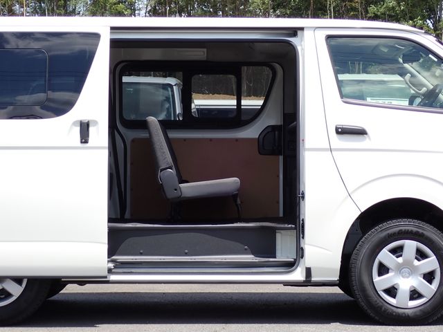 HIACE van 4WD