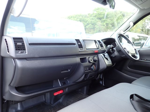 HIACE van 4WD